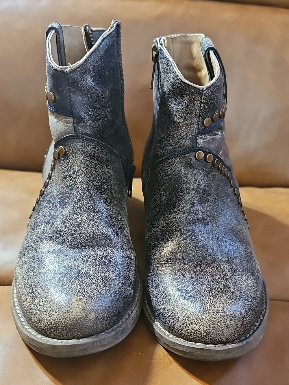 Circle G Distressed Brown Studded Ankle Booties - Picture 2 of 8
